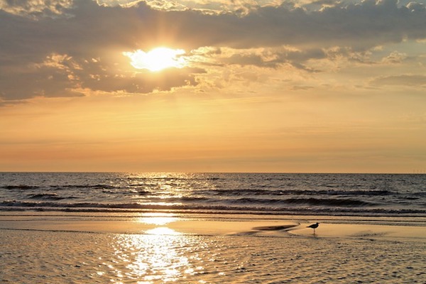 Strand Katwijk: Kijken naar de zonsondergang
