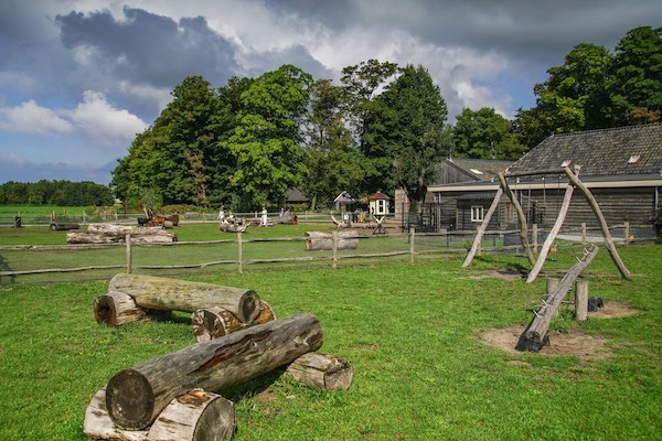 Speeltuin en kinderboerderij