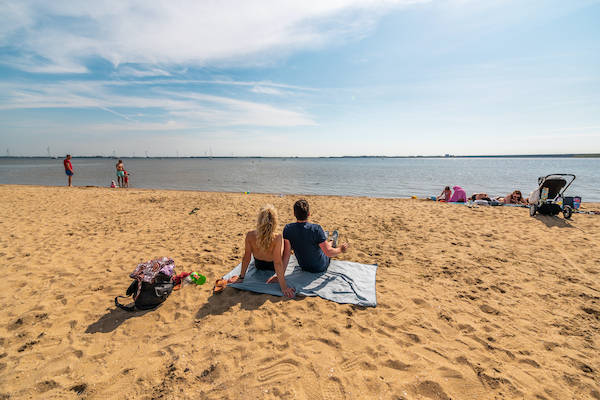 Strand bij Europarcs Poort van Zeeland