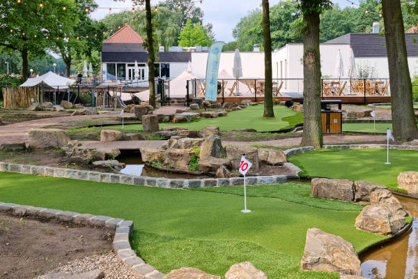 Minigolf bij Vakantiepark BreeBronne