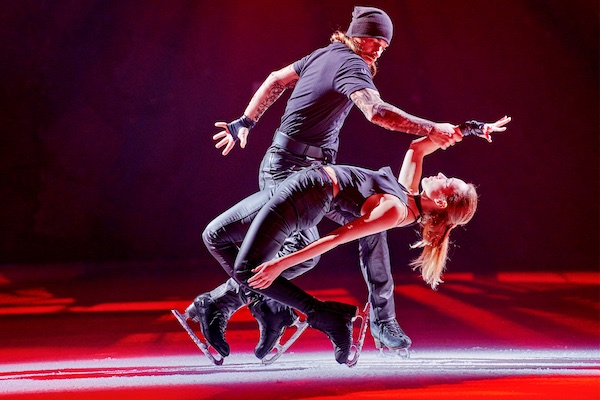 Dansen op ijs bij Holiday on Ice Amsterdam