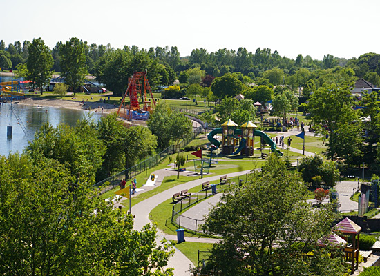 Familiepark Aquabest: Buiten park overzicht 01