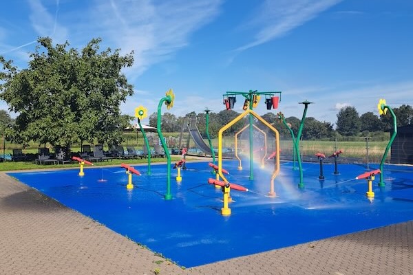 Leef je even helemaal uit in het waterspraypark