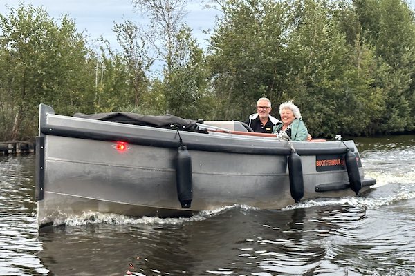 Jachthaven de Eerste Aanleg: Tender sloep