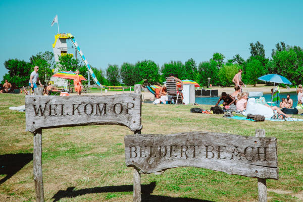 Beldert Beach: Welkomsbord