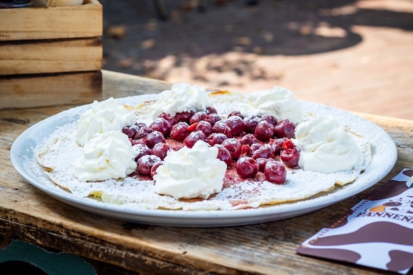 Pannenkoek met kersen